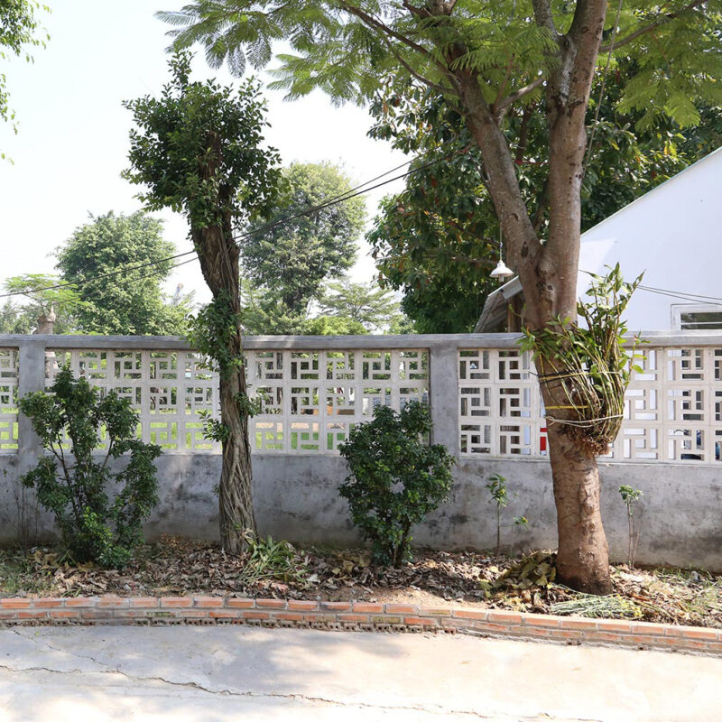 Gạch thông gió chong chóng